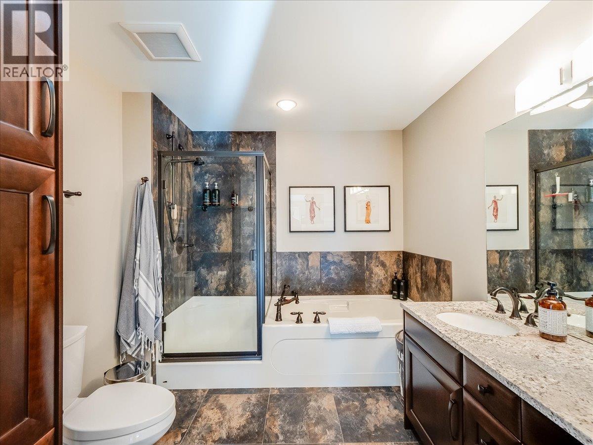 3733 Williston Road, Castlegar, BC - Indoor Photo Showing Bathroom