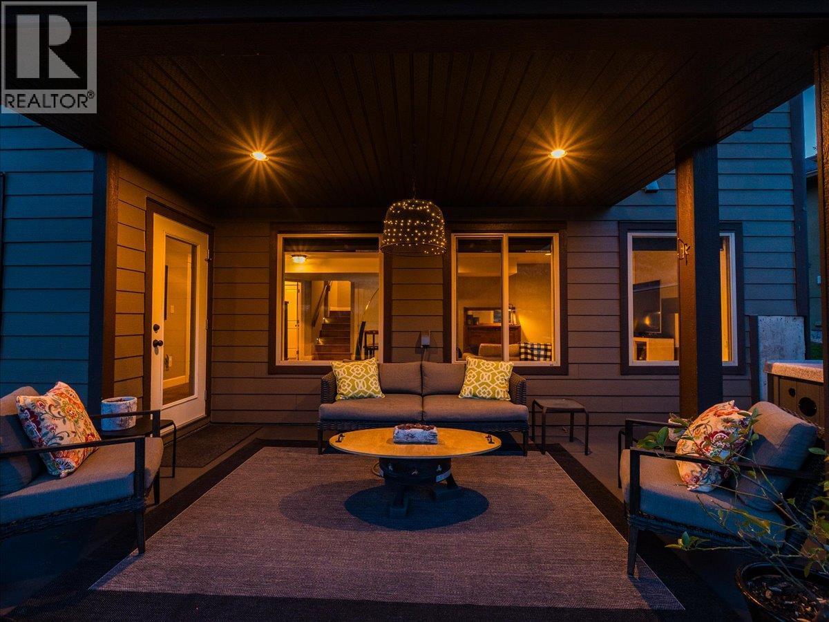 3733 Williston Road, Castlegar, BC - Outdoor With Deck Patio Veranda With Exterior