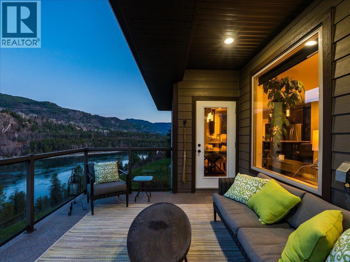 3733 Williston Road, Castlegar, BC - Outdoor With Deck Patio Veranda With Exterior