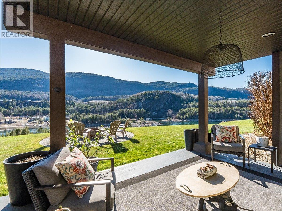 3733 Williston Road, Castlegar, BC - Outdoor With Deck Patio Veranda With View