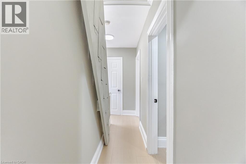 61 Stirton Street, Hamilton, ON - Indoor Photo Showing Other Room