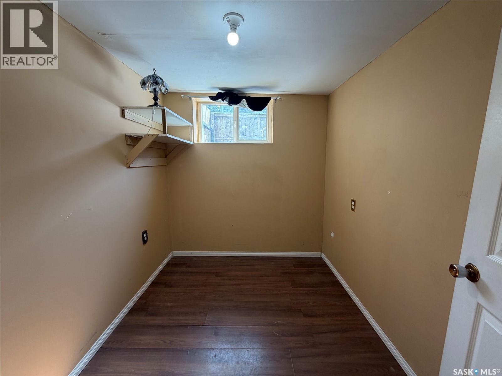 833 K Avenue N, Saskatoon, SK - Indoor Photo Showing Other Room