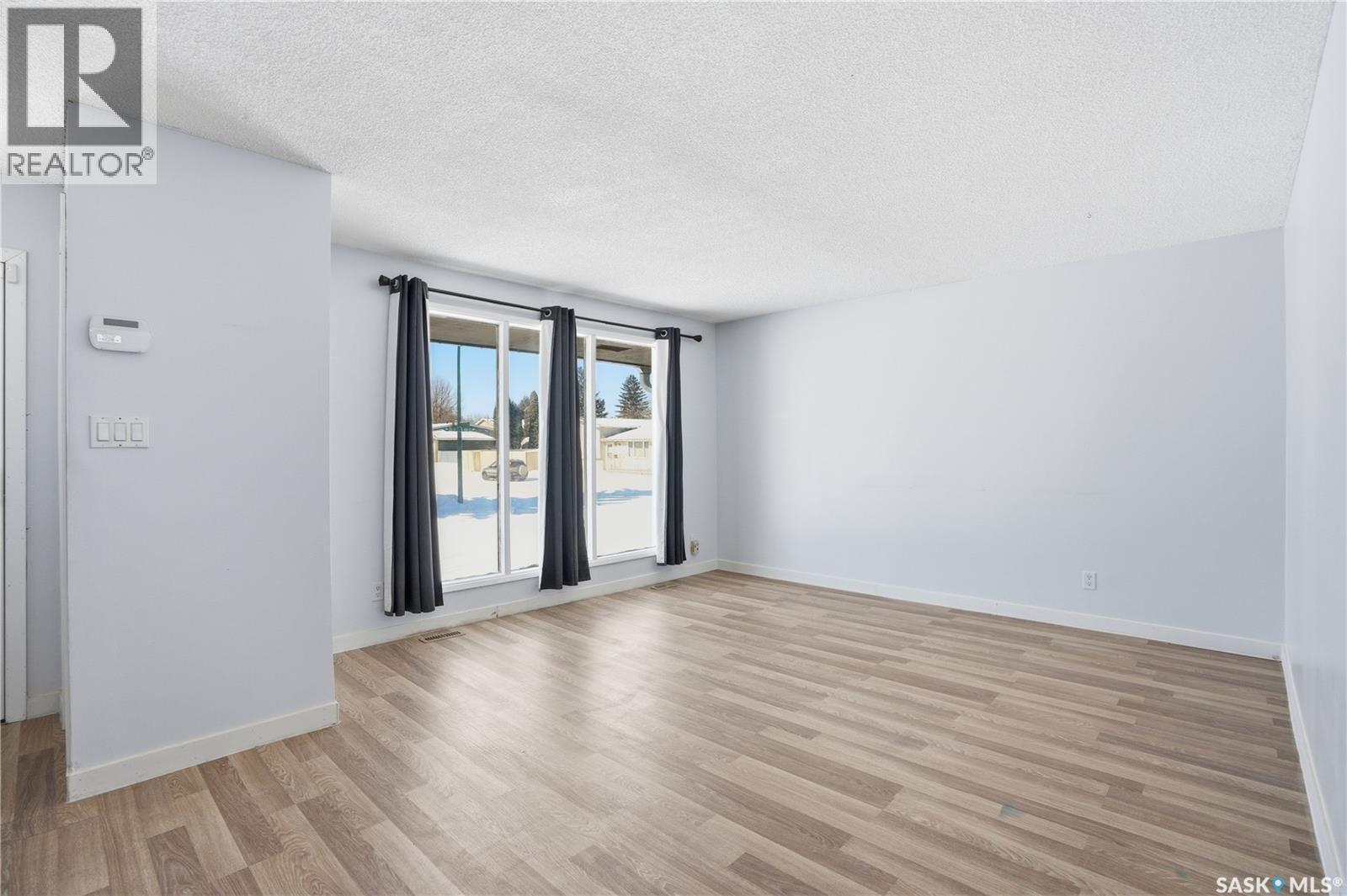 222 Smallwood Crescent, Saskatoon, SK - Indoor Photo Showing Other Room