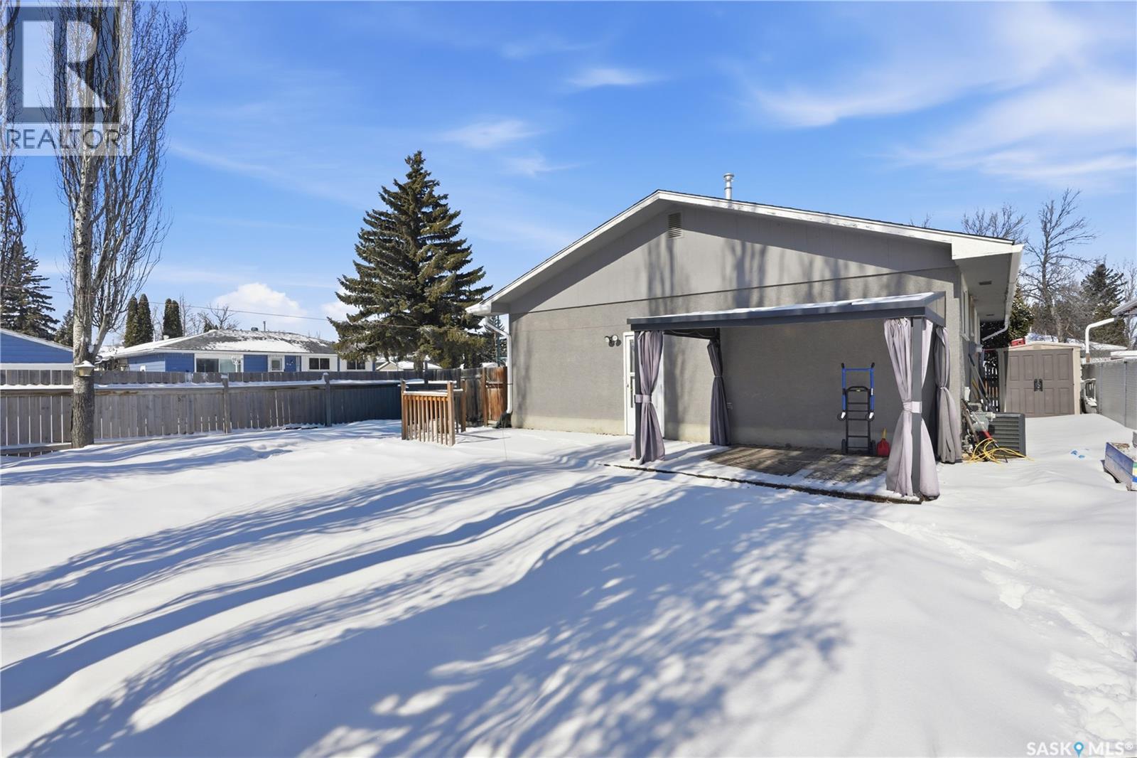 222 Smallwood Crescent, Saskatoon, SK - Outdoor