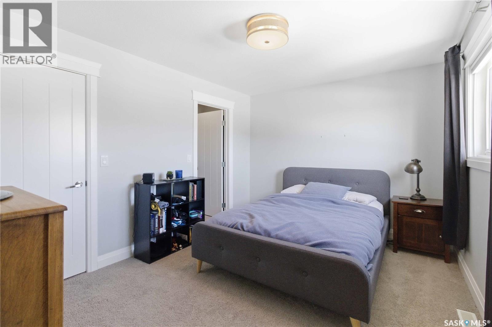 23 111 Rosewood Gate N, Saskatoon, SK - Indoor Photo Showing Bedroom