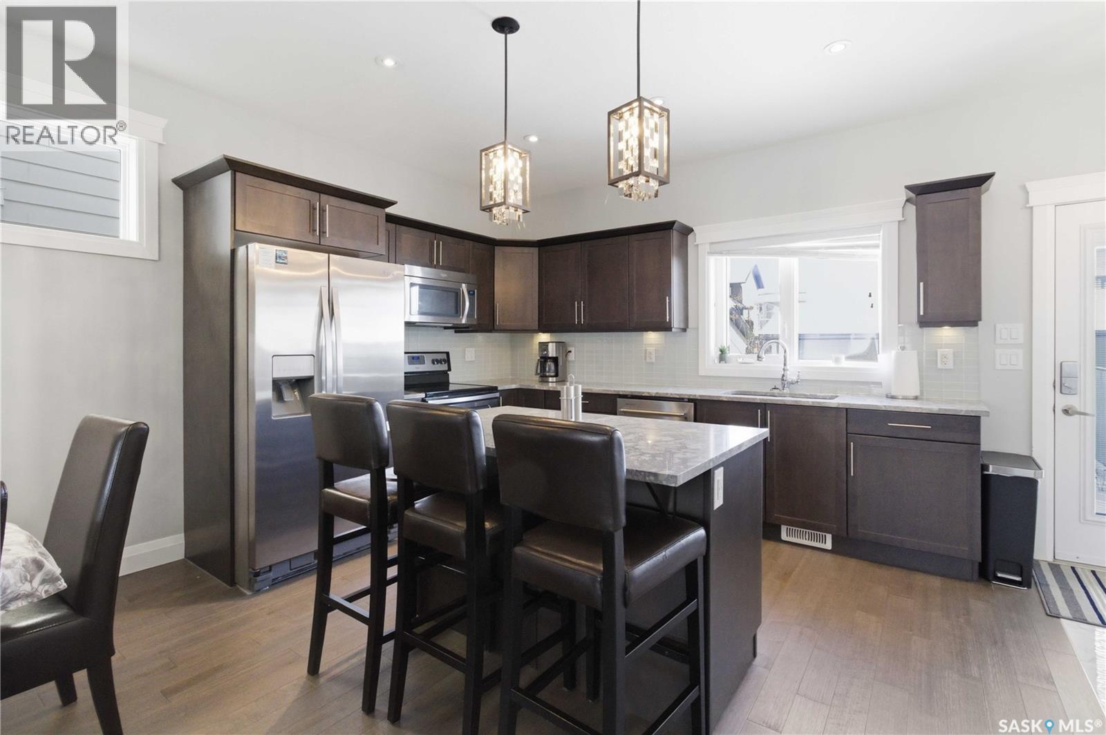 23 111 Rosewood Gate N, Saskatoon, SK - Indoor Photo Showing Kitchen With Stainless Steel Kitchen With Upgraded Kitchen
