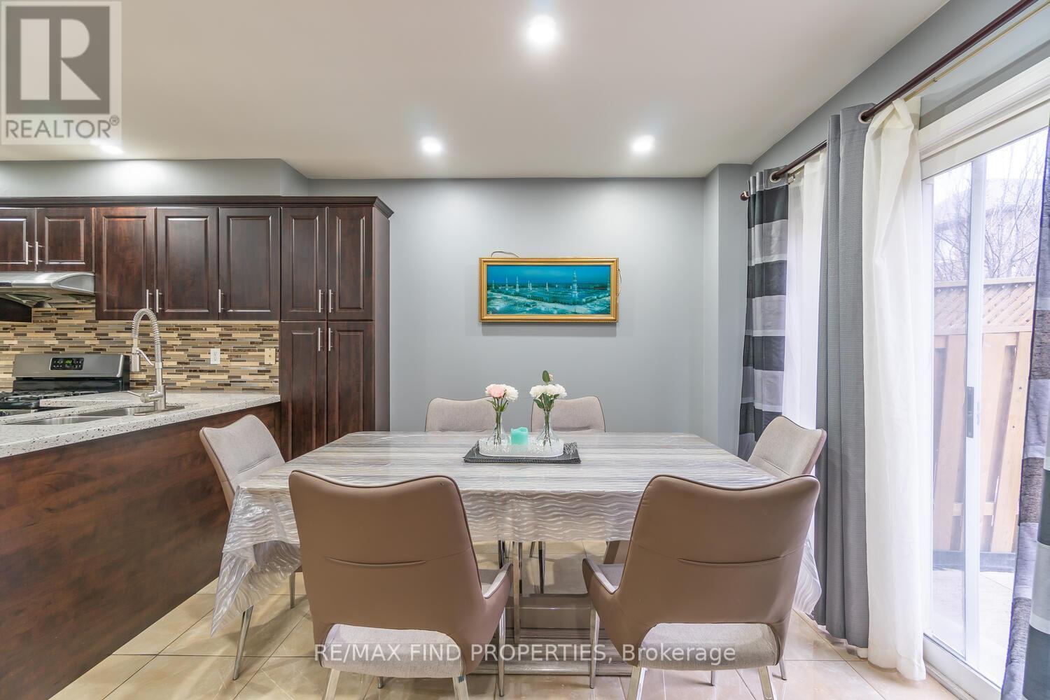 22 Ashmere Road, Brampton, ON - Indoor Photo Showing Dining Room