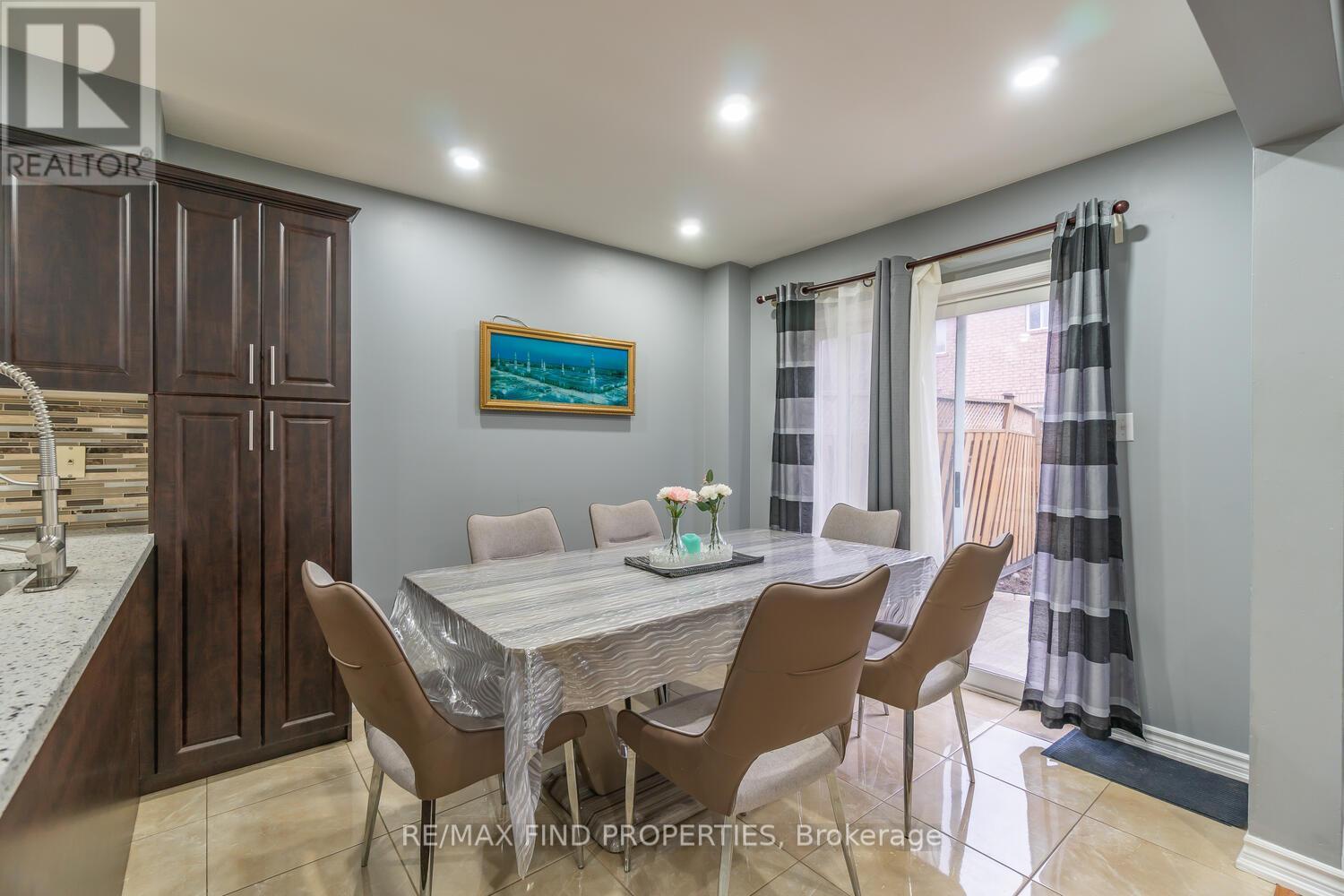 22 Ashmere Road, Brampton, ON - Indoor Photo Showing Dining Room