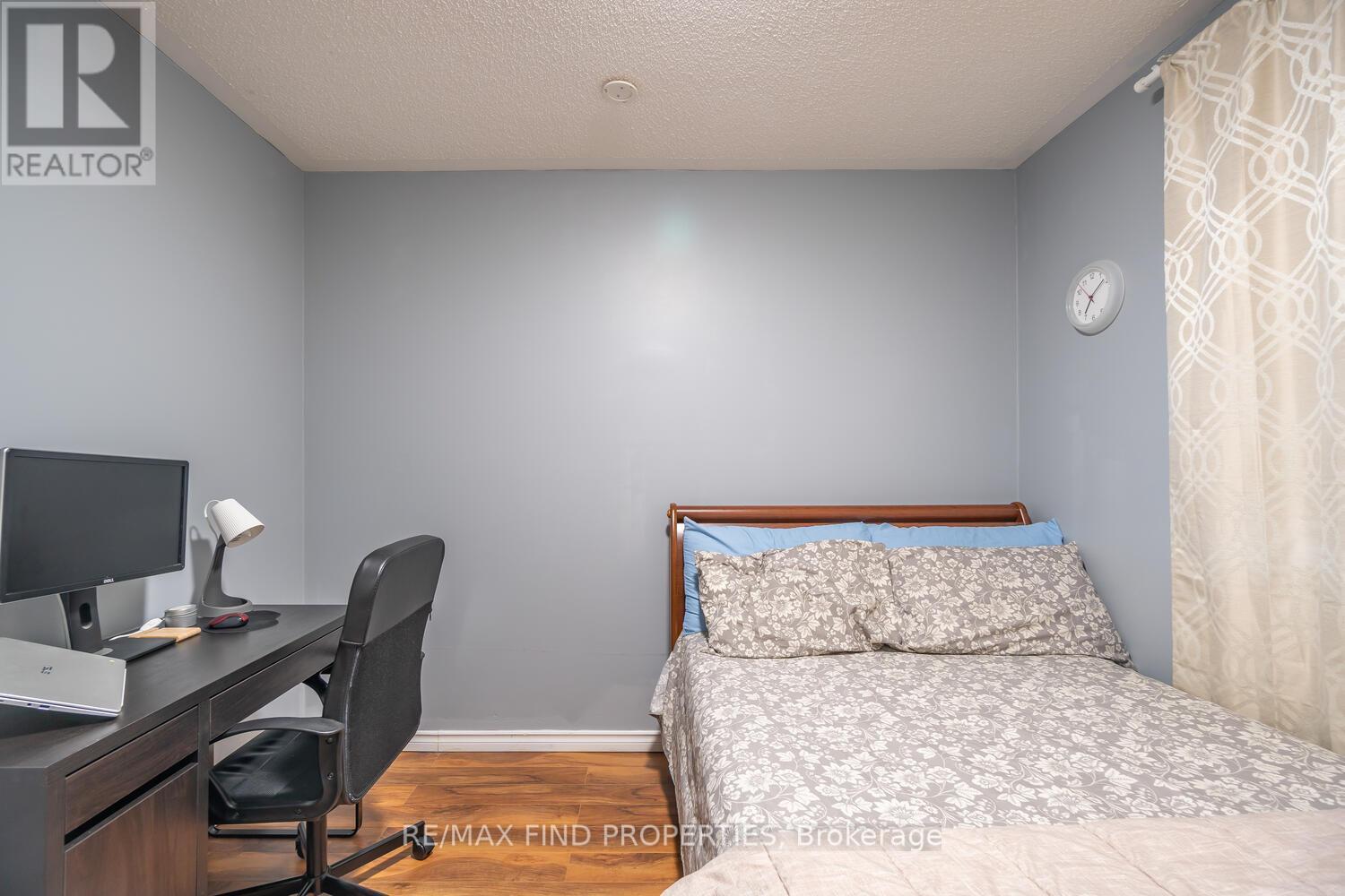 22 Ashmere Road, Brampton, ON - Indoor