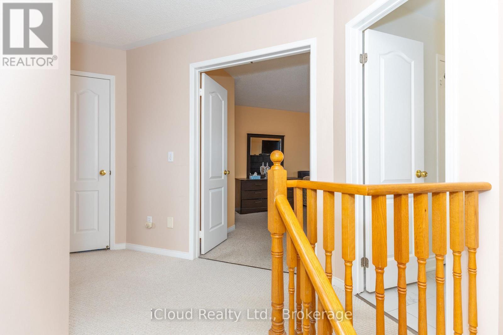3842 Ridgepoint Way, Mississauga, ON - Indoor Photo Showing Other Room