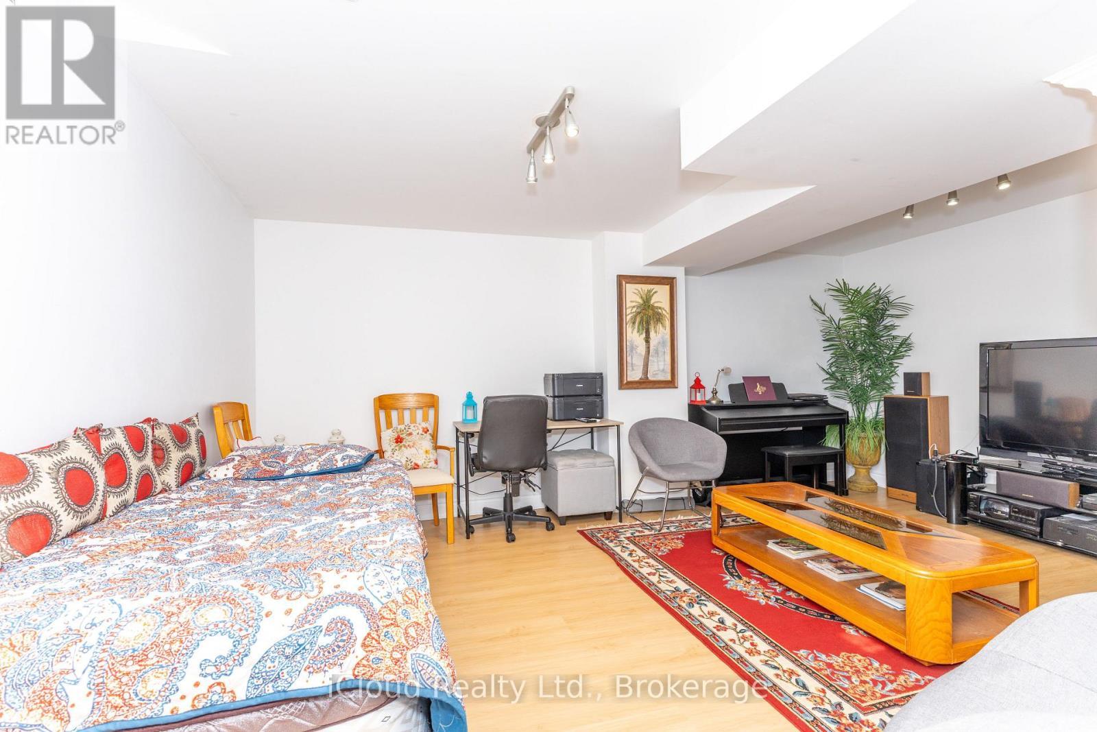 3842 Ridgepoint Way, Mississauga, ON - Indoor