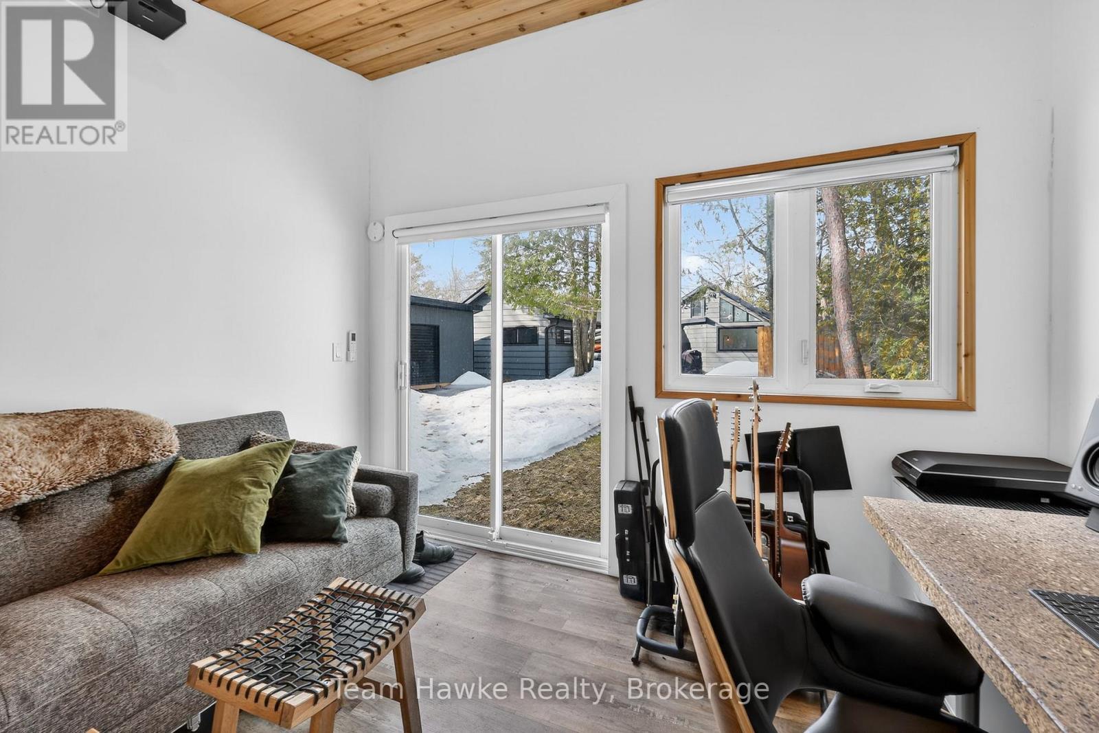 283 Tiny Beaches Road S, Tiny, ON - Indoor