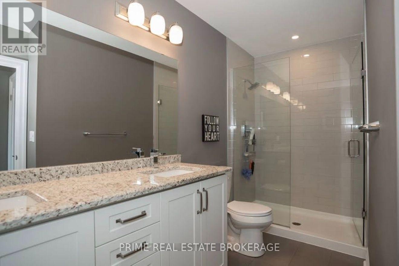 2503 - 505 Talbot Street, London East (East F), ON - Indoor Photo Showing Bathroom