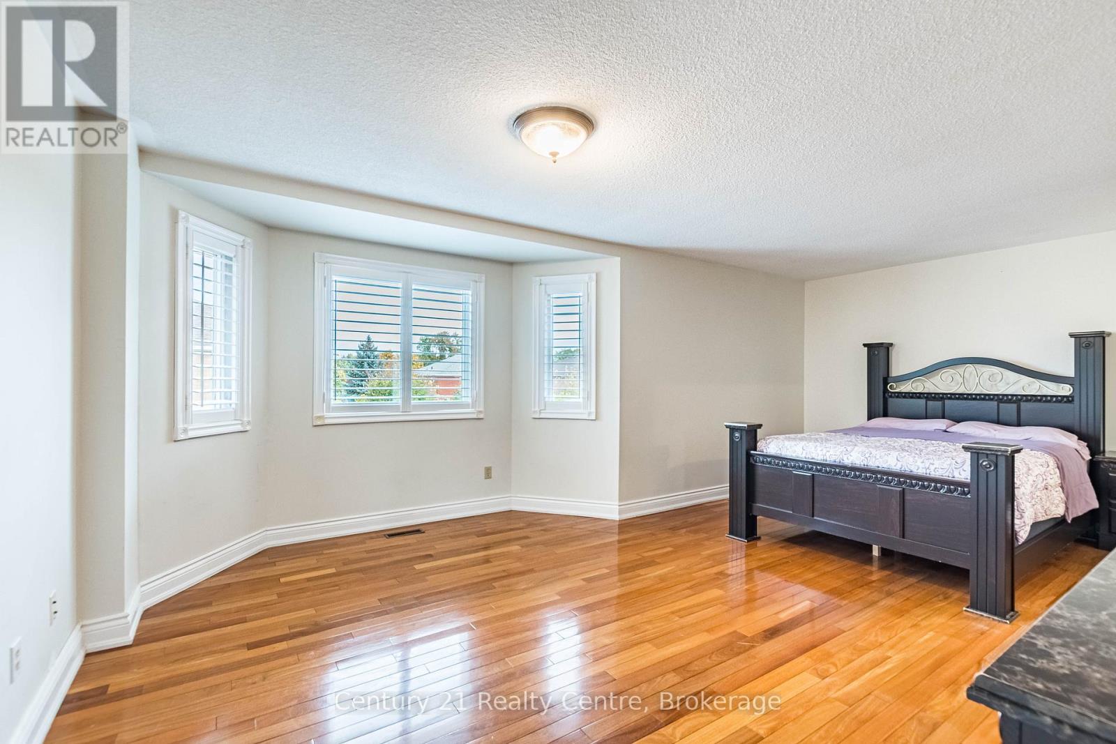 3349 Loyalist Drive, Mississauga, ON - Indoor Photo Showing Bedroom