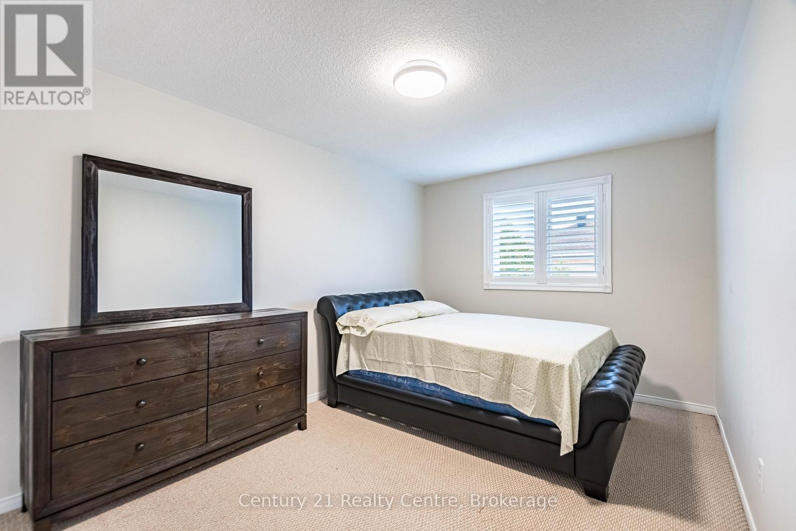 3349 Loyalist Drive, Mississauga, ON - Indoor Photo Showing Bedroom