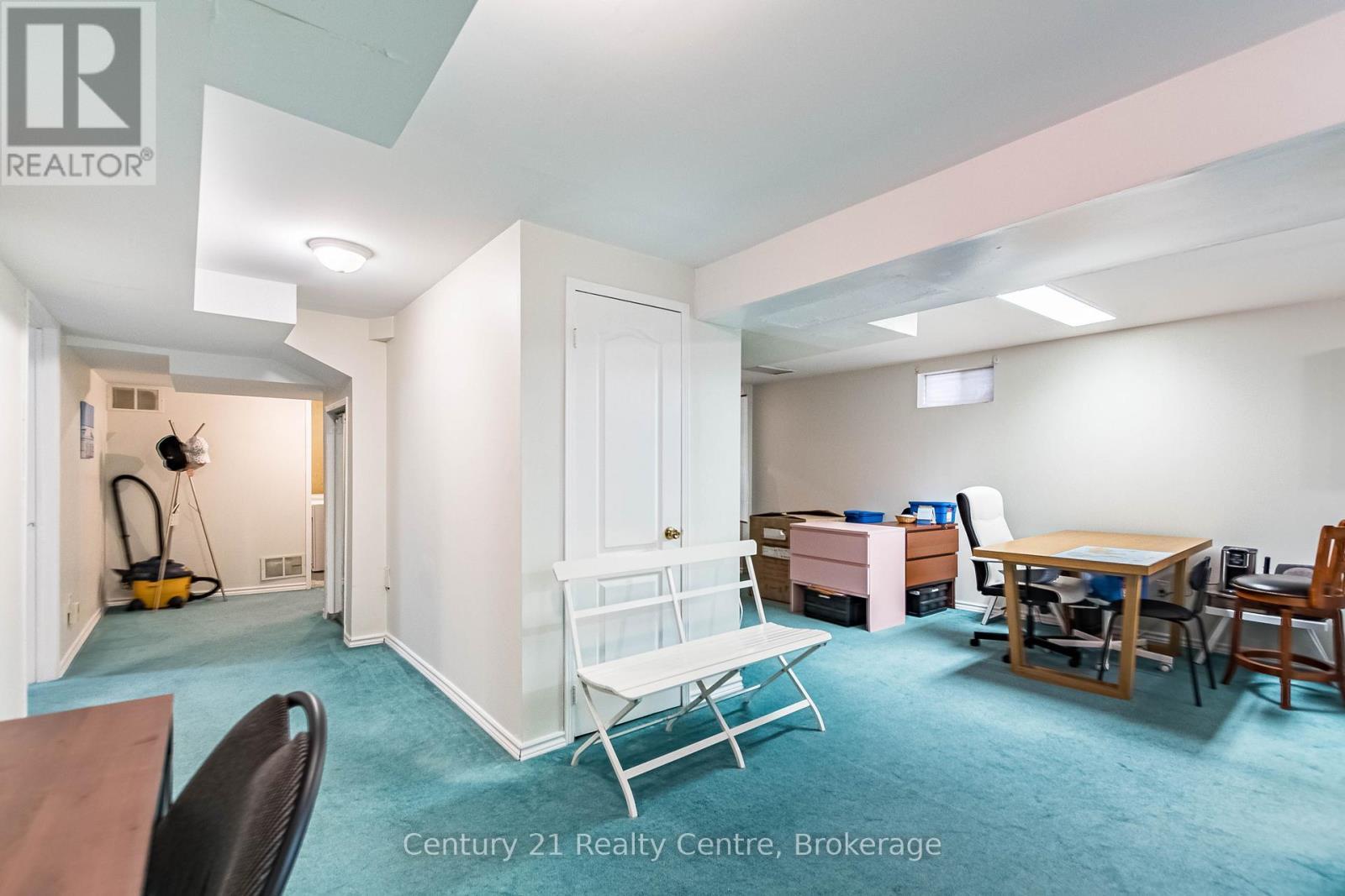 3349 Loyalist Drive, Mississauga, ON - Indoor