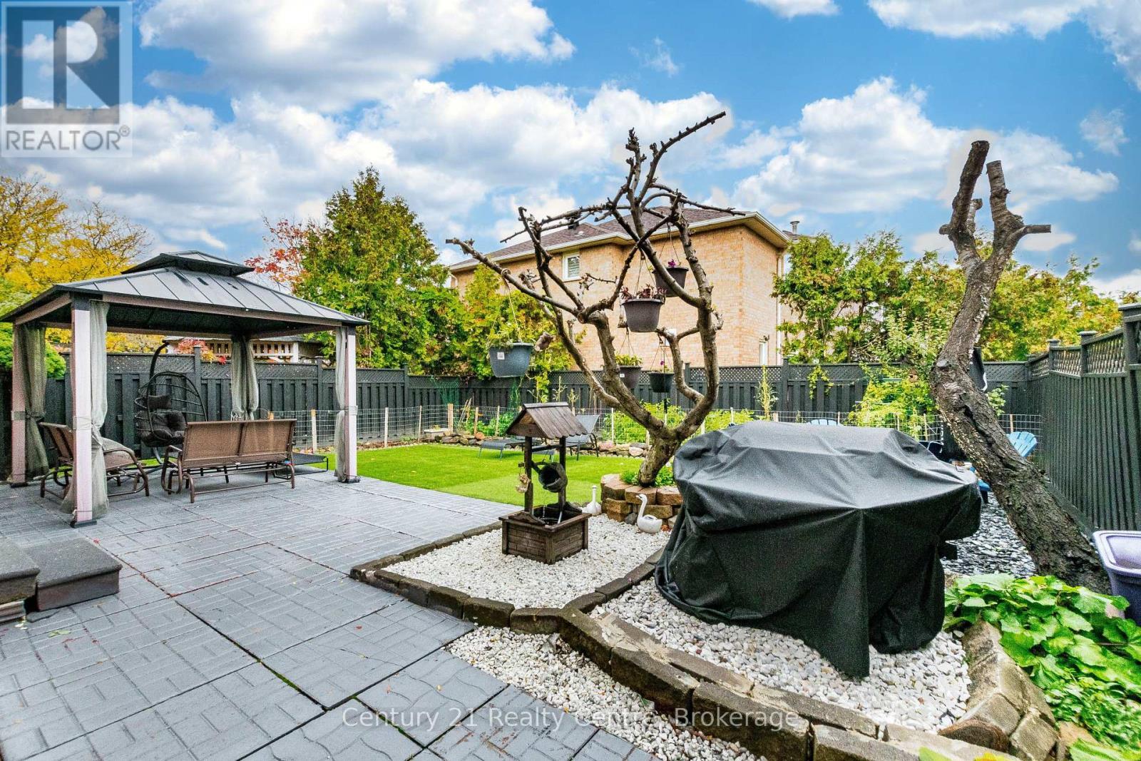 3349 Loyalist Drive, Mississauga, ON - Outdoor With Deck Patio Veranda With Backyard