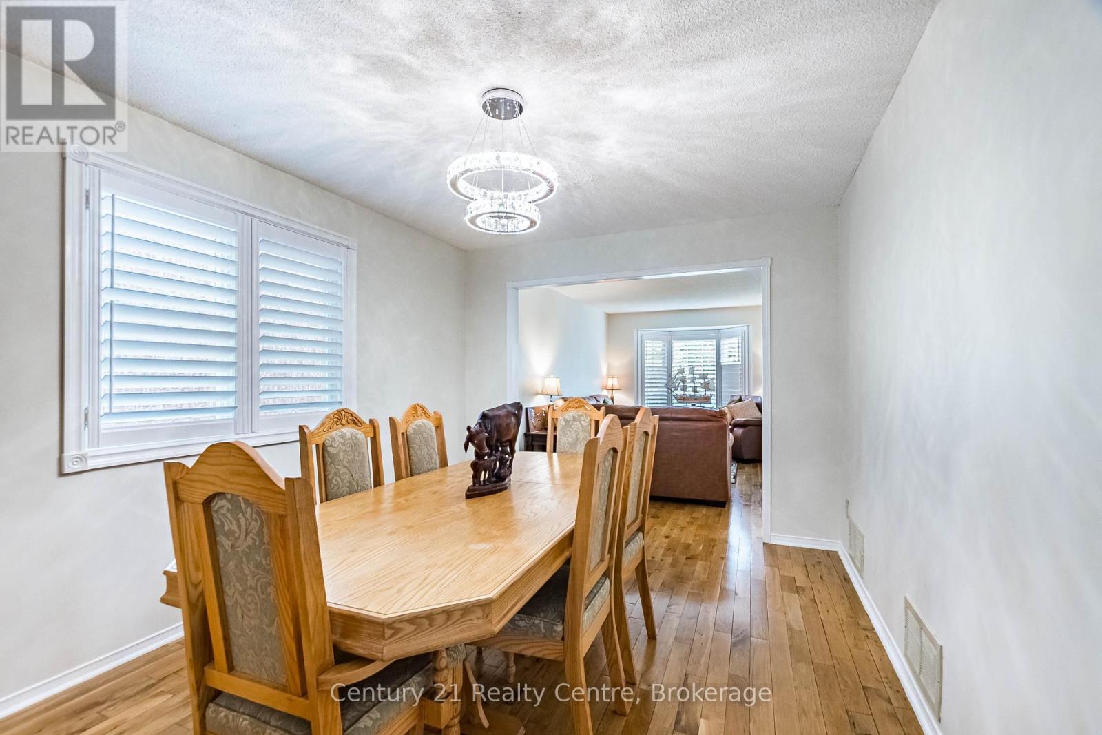 3349 Loyalist Drive, Mississauga, ON - Indoor Photo Showing Dining Room