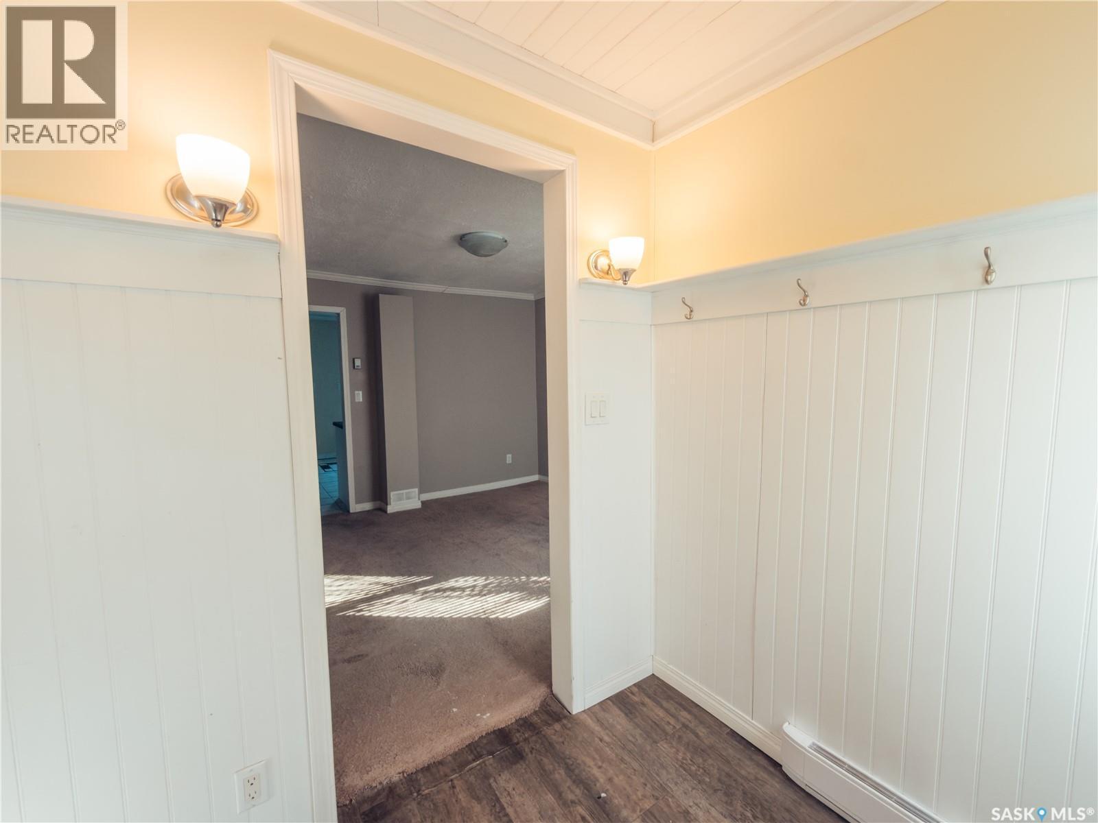 118 32Nd Street W, Saskatoon, SK - Indoor Photo Showing Other Room