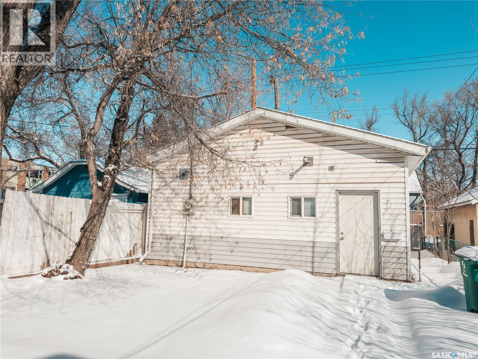118 32Nd Street W, Saskatoon, SK - Outdoor