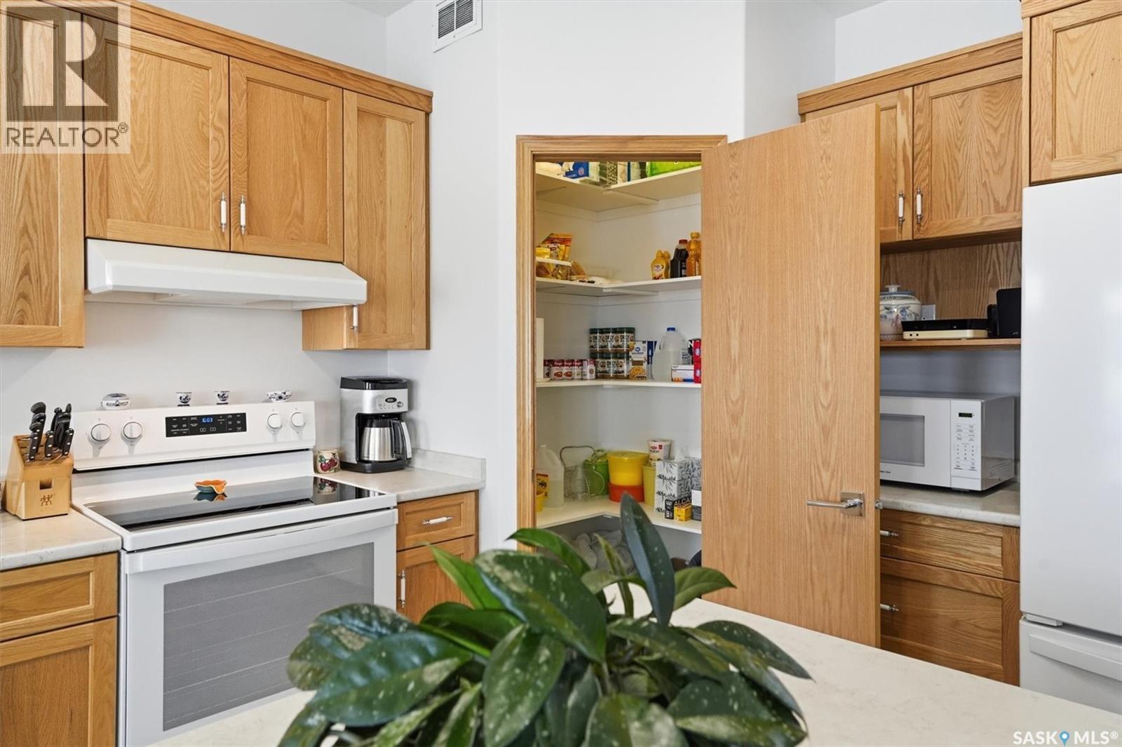 13 315 Olson Lane W, Saskatoon, SK - Indoor Photo Showing Kitchen