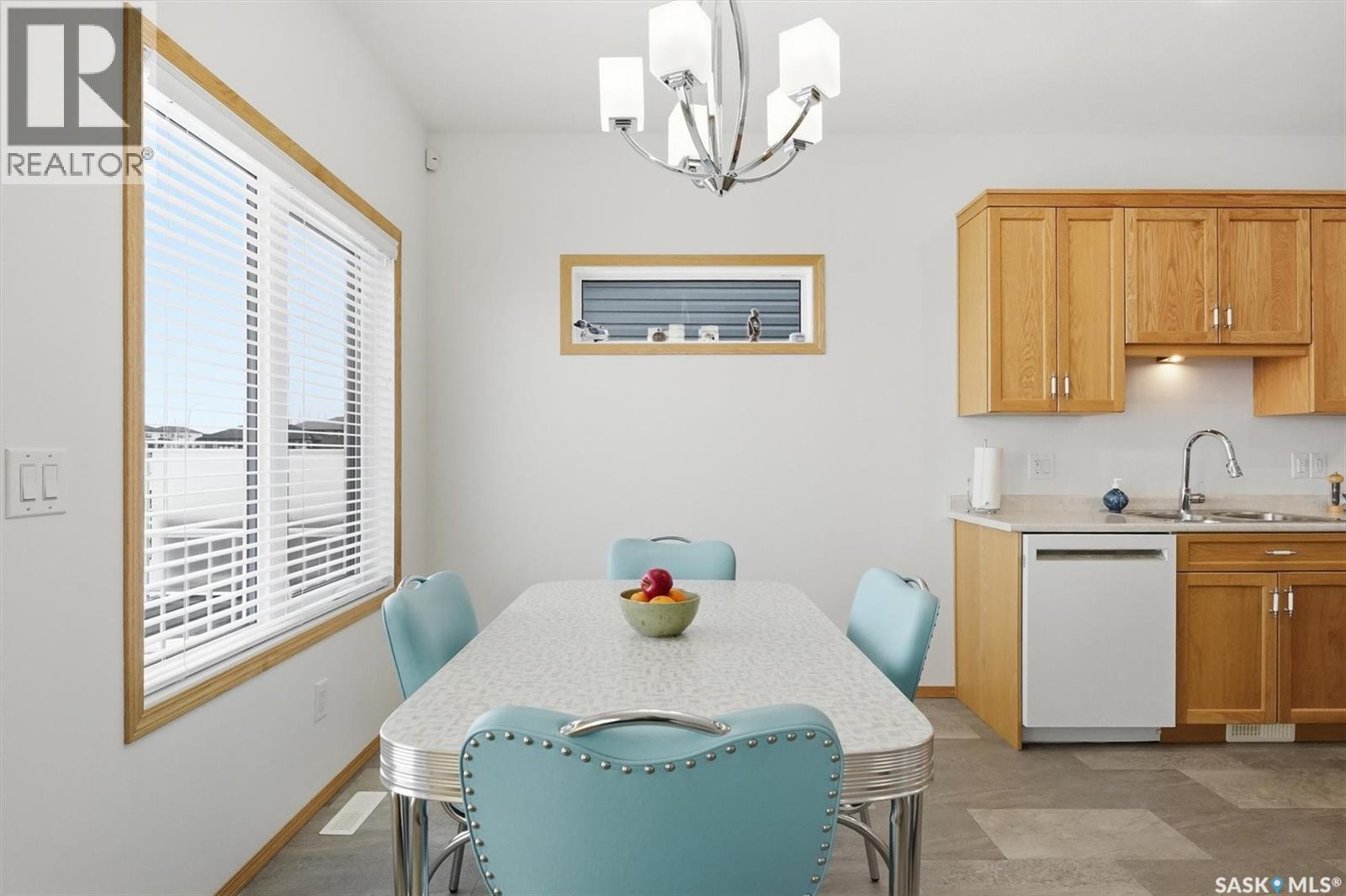 13 315 Olson Lane W, Saskatoon, SK - Indoor Photo Showing Dining Room