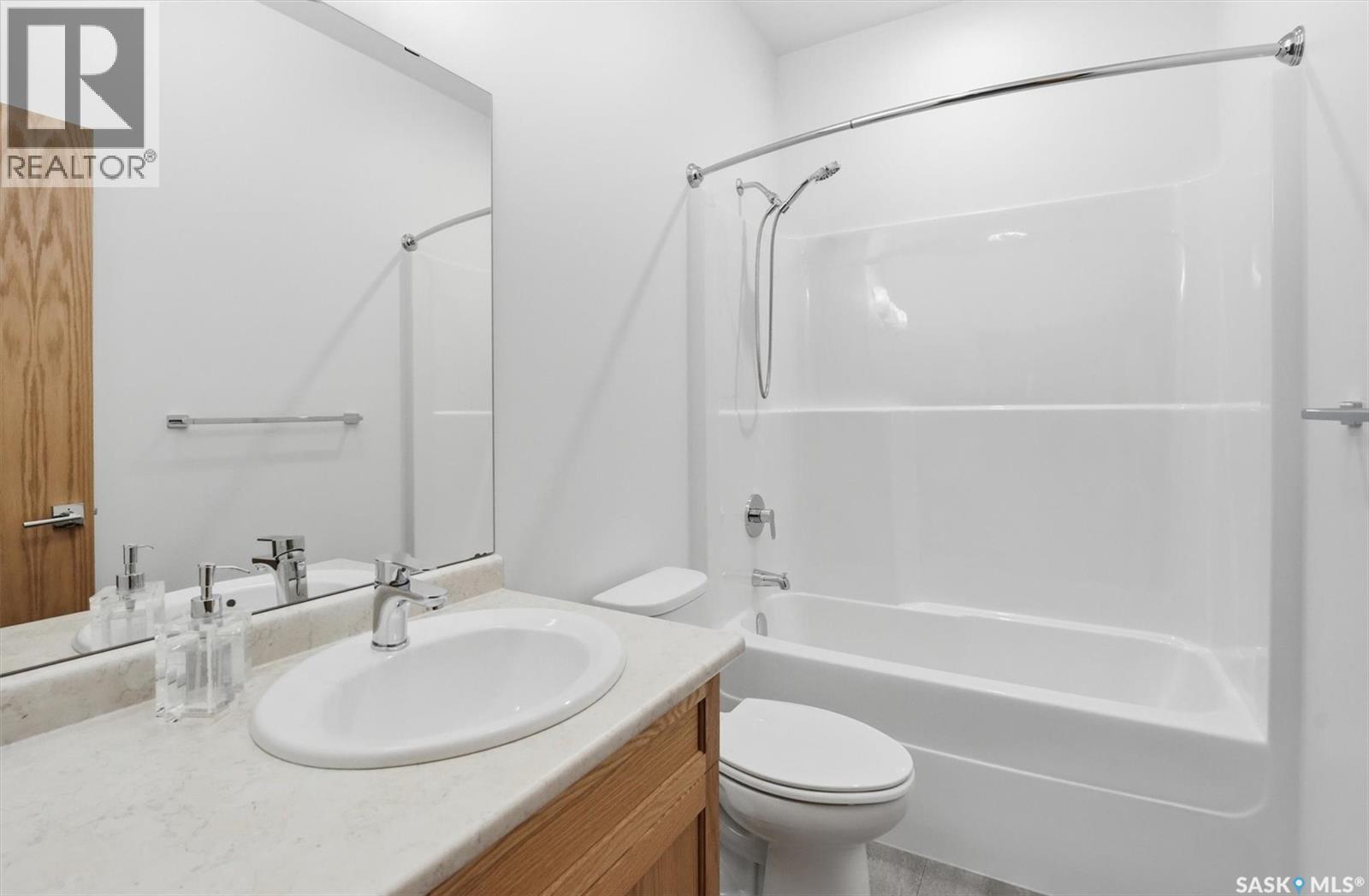 13 315 Olson Lane W, Saskatoon, SK - Indoor Photo Showing Bathroom