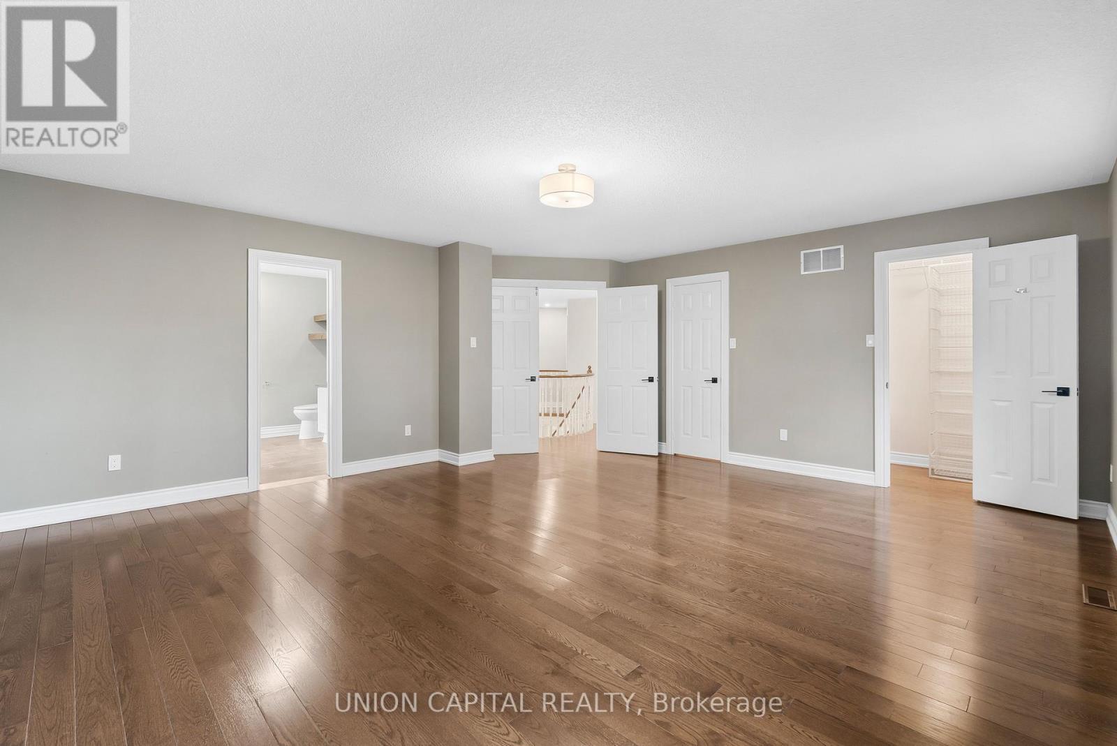 Primary Bedroom - 86 Charing Crescent, Aurora, ON - Indoor Photo Showing Other Room