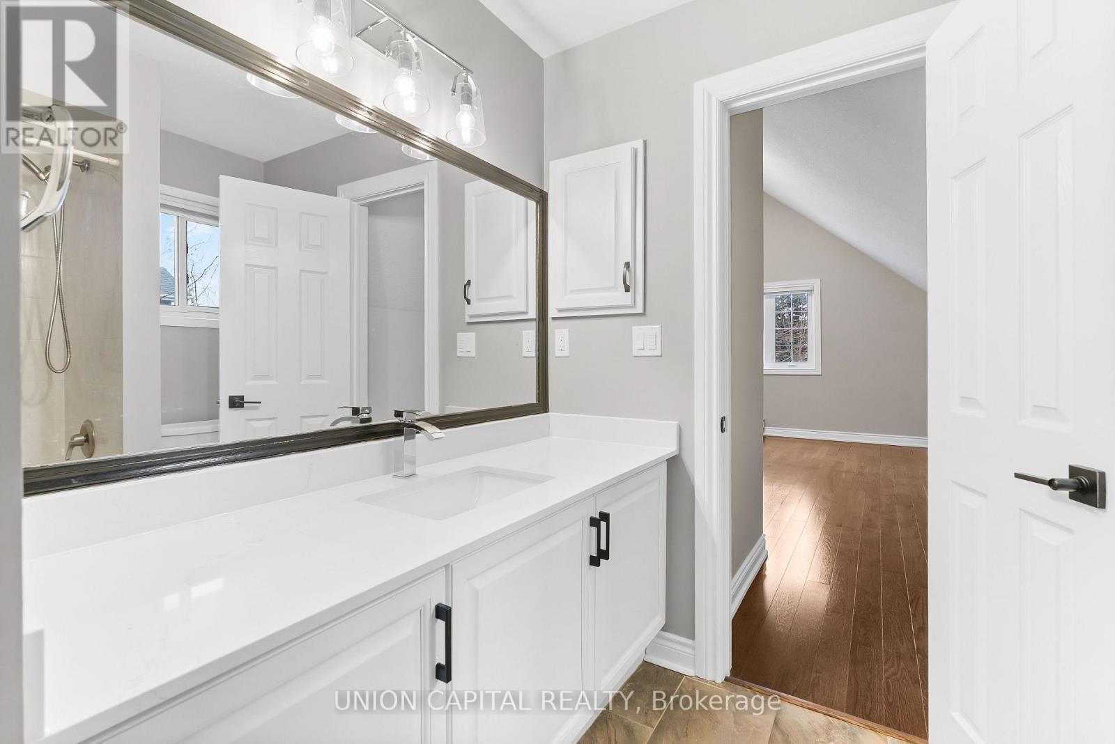 Ensuite 3 - 86 Charing Crescent, Aurora, ON - Indoor Photo Showing Bathroom