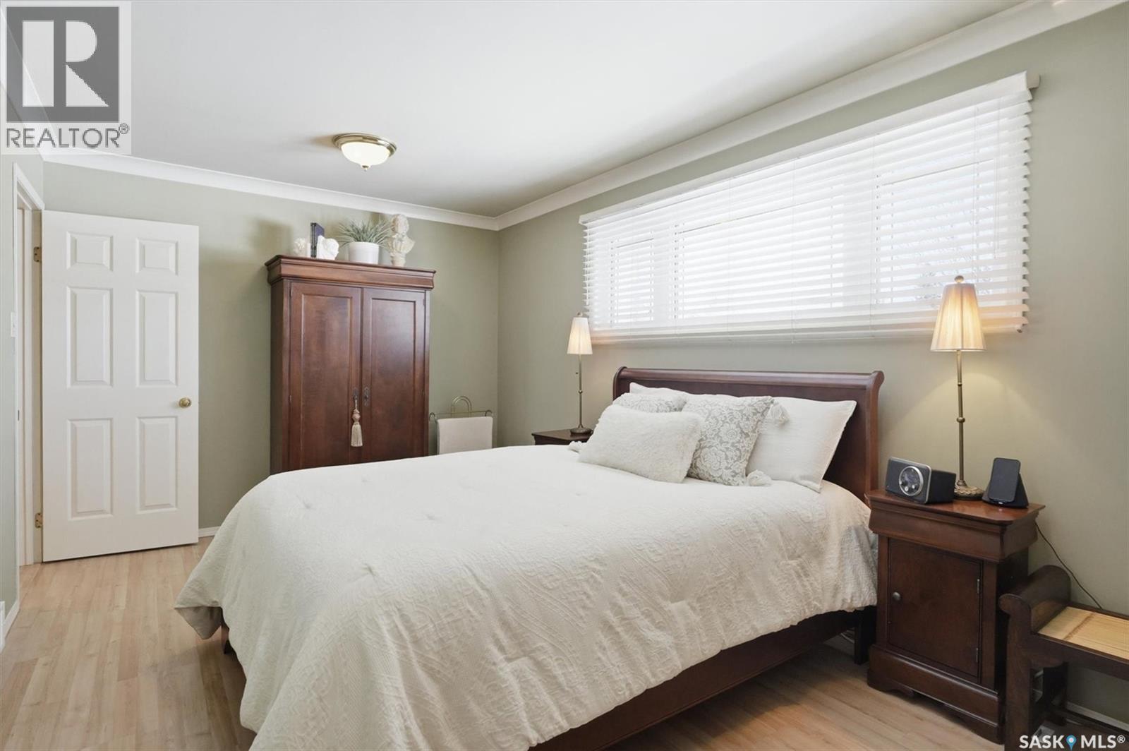 106 Laurentian Drive, Saskatoon, SK - Indoor Photo Showing Bedroom