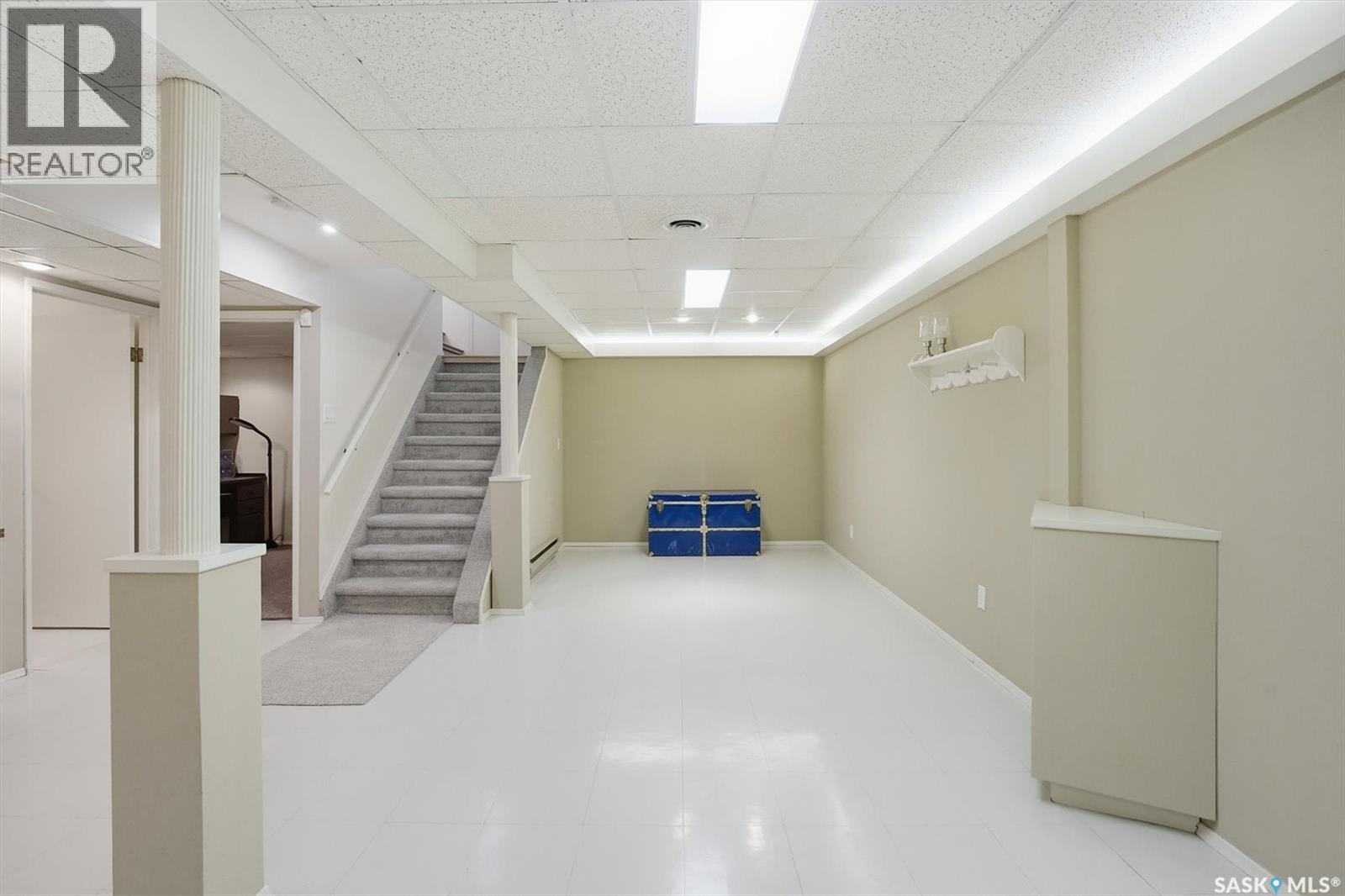 106 Laurentian Drive, Saskatoon, SK - Indoor