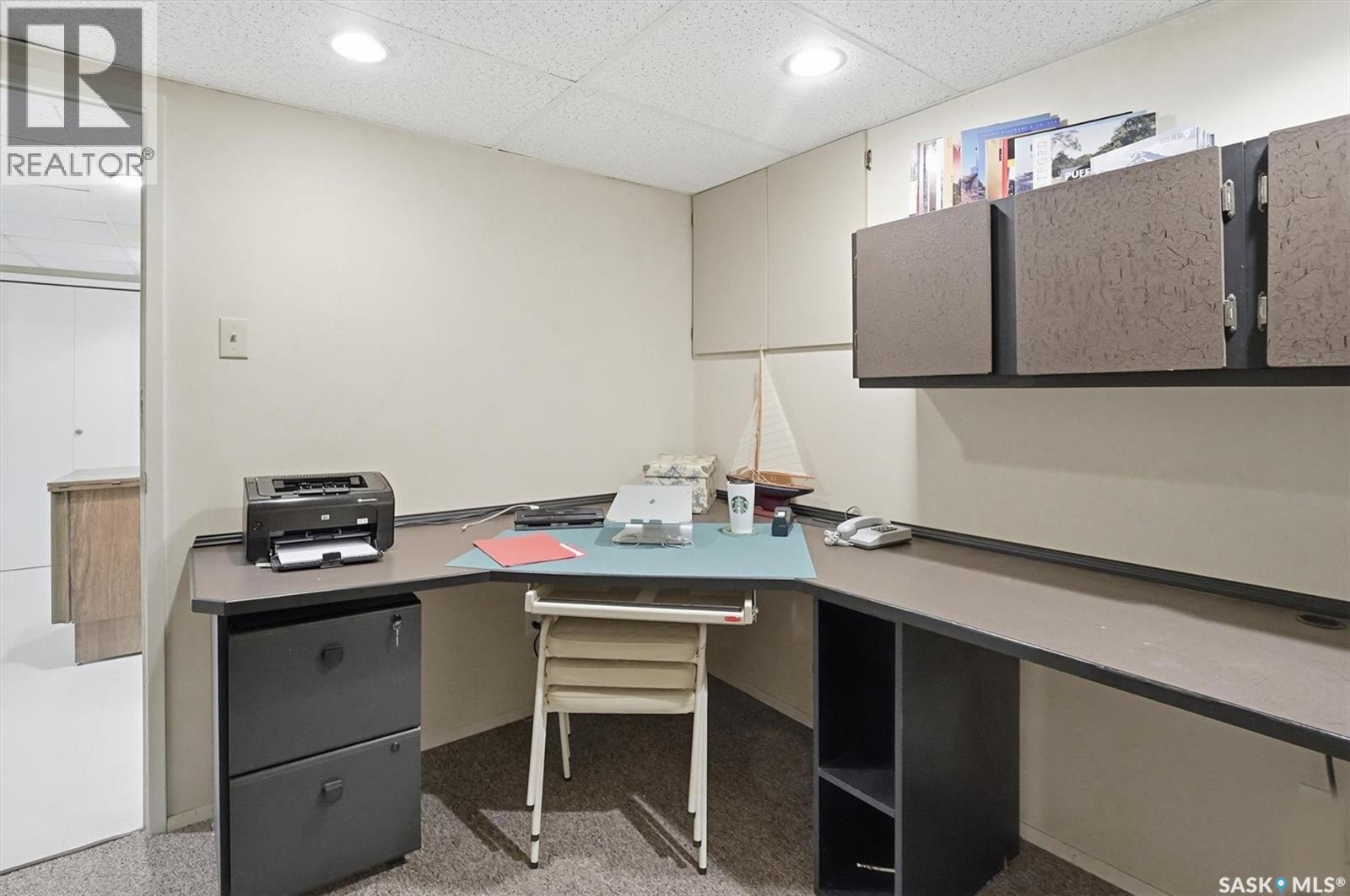 106 Laurentian Drive, Saskatoon, SK - Indoor Photo Showing Office