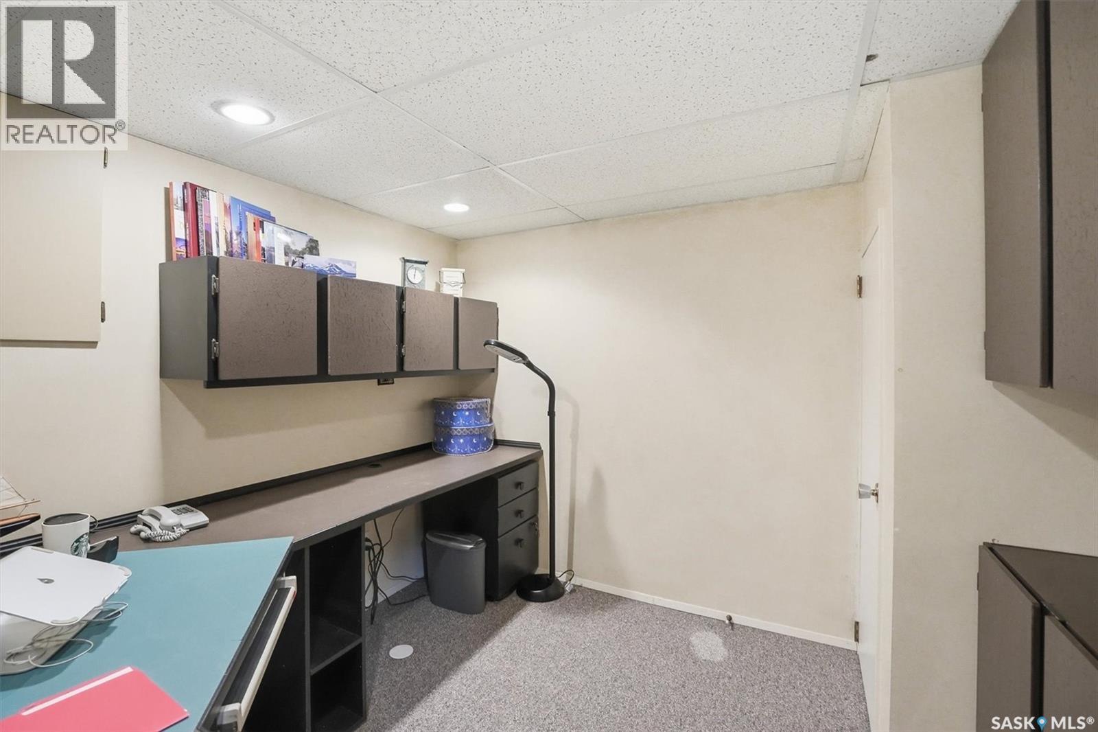 106 Laurentian Drive, Saskatoon, SK - Indoor