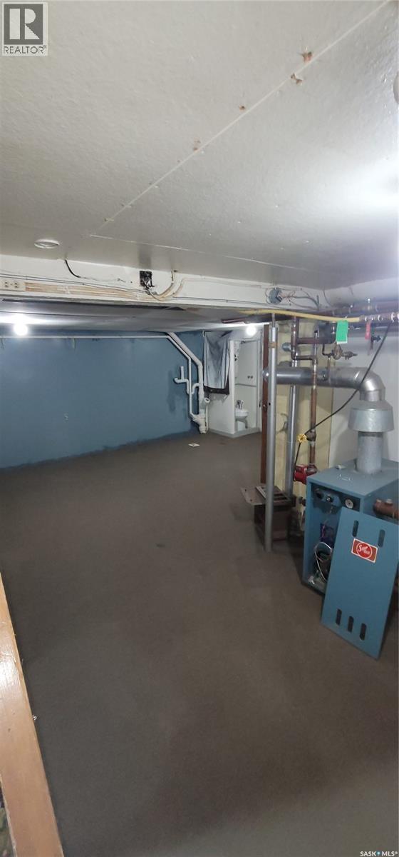 703 Main Street, Kipling, SK - Indoor