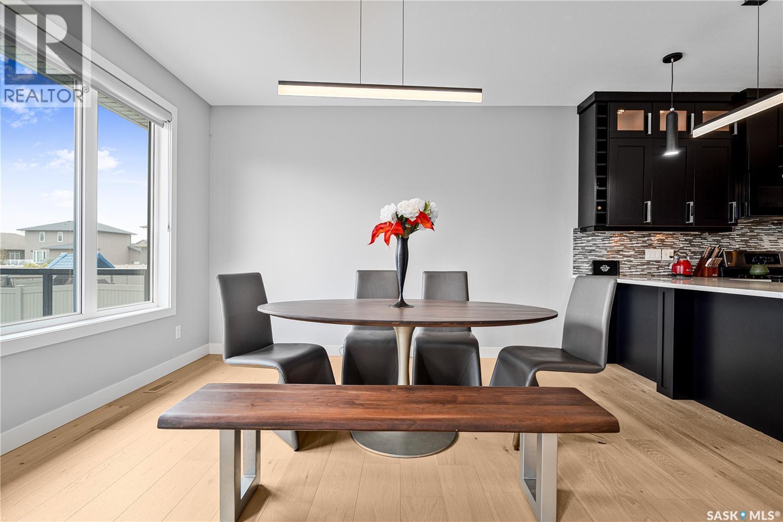 4311 Sandpiper Crescent E, Regina, SK - Indoor Photo Showing Dining Room