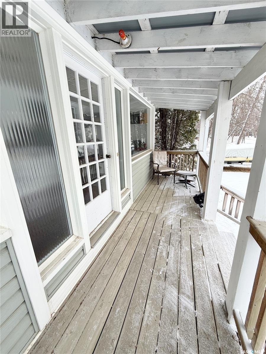 434 2Nd Street, Weyburn, SK - Outdoor With Deck Patio Veranda With Exterior