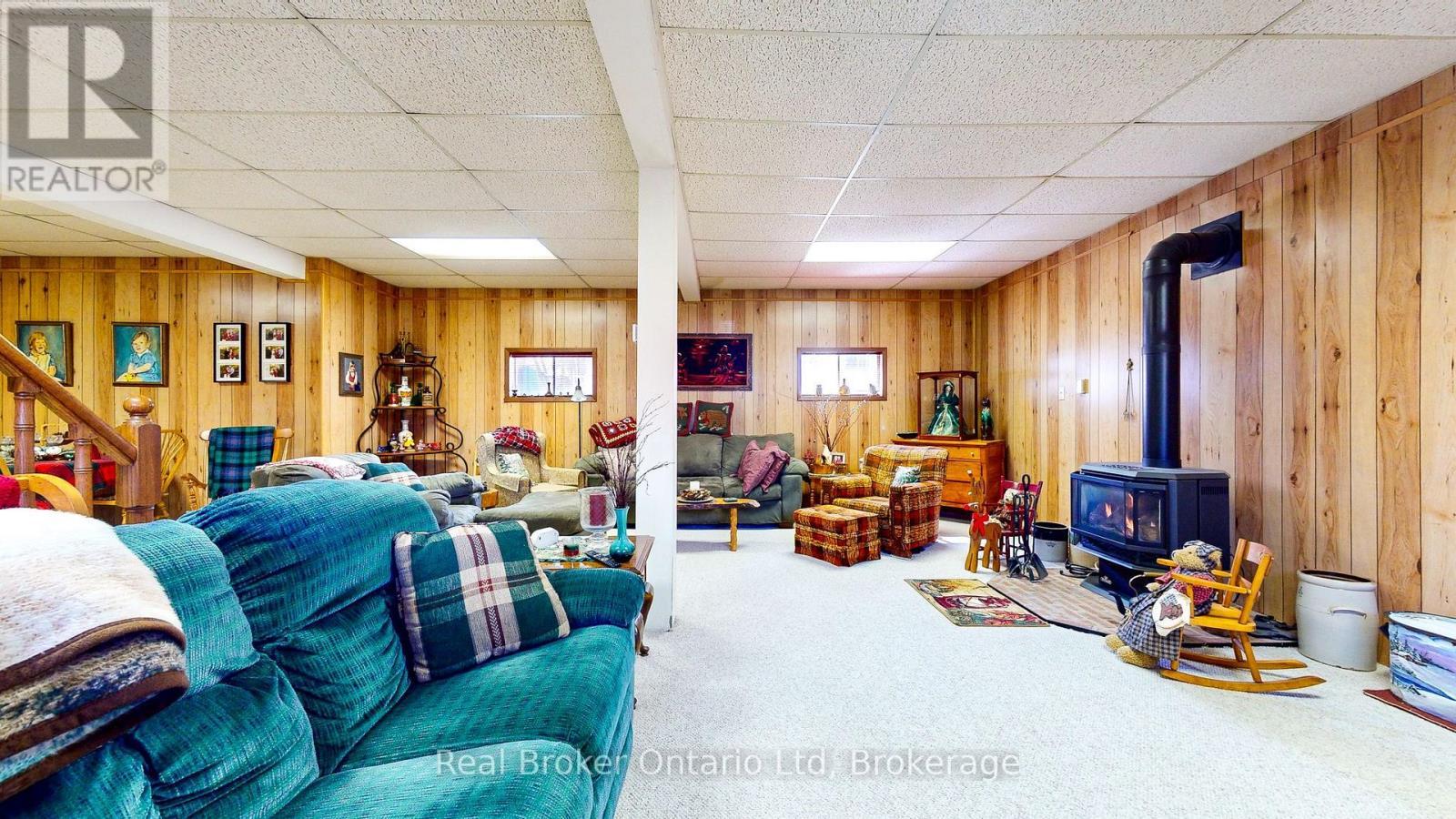 14 Seneca Crescent, Tiny, ON - Indoor Photo Showing Basement