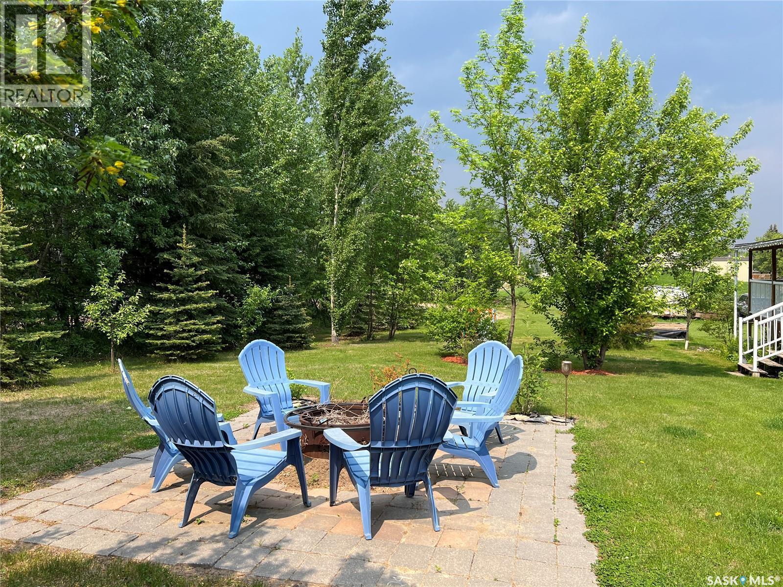 113 2Nd Avenue Se, Dorintosh, SK - Outdoor With Deck Patio Veranda