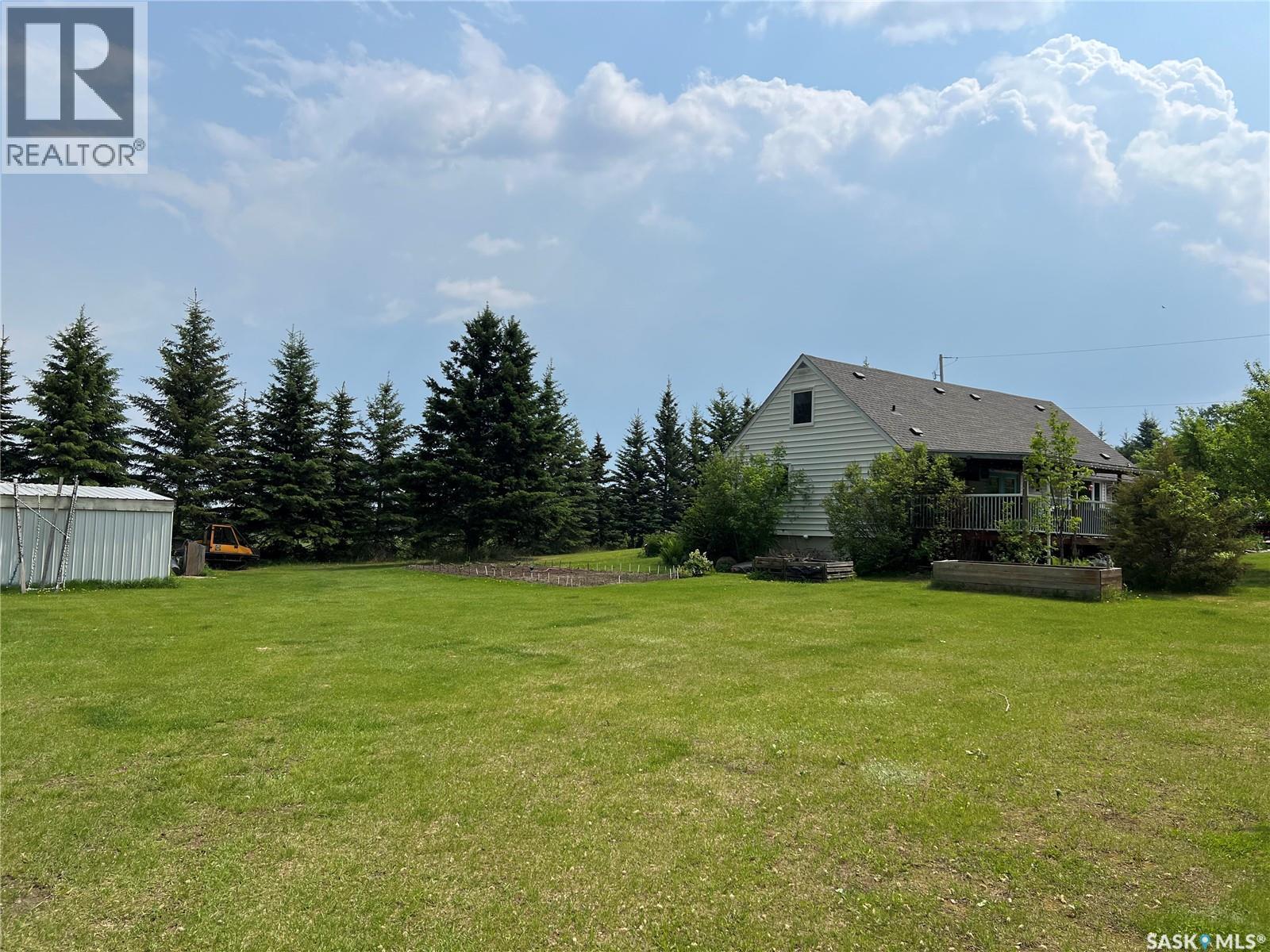 113 2Nd Avenue Se, Dorintosh, SK - Outdoor