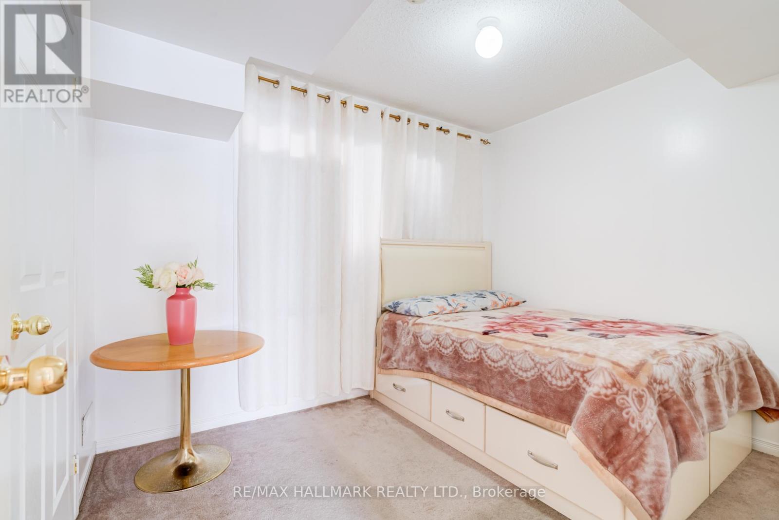 55 Ted Wray Circle, Toronto, ON - Indoor Photo Showing Bedroom