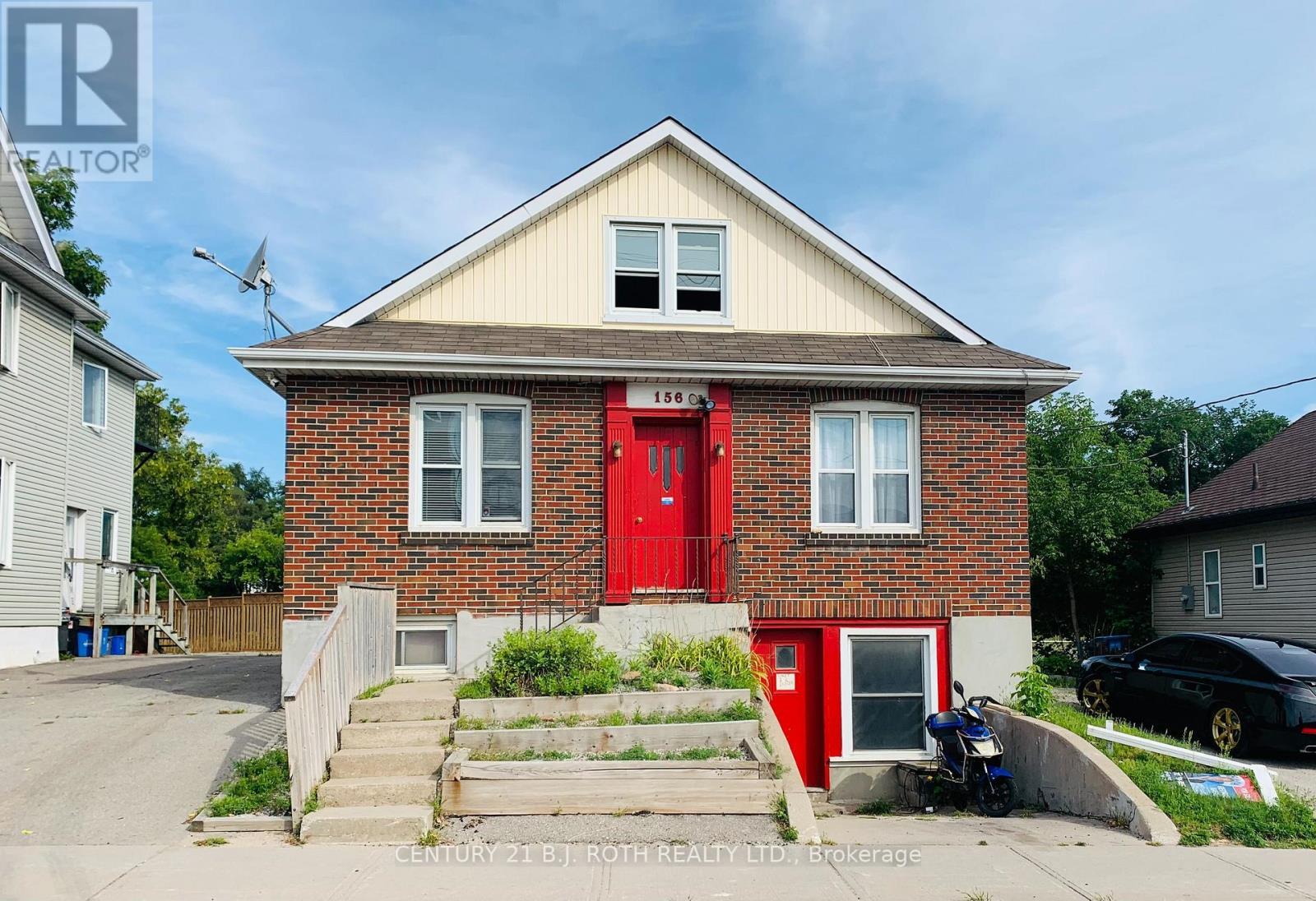156 Dunlop Street W, Barrie, ON - Outdoor With Exterior