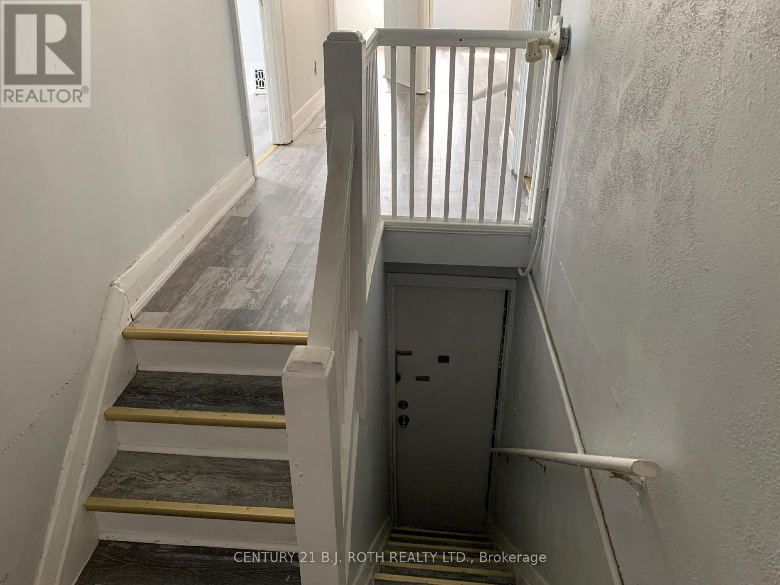 156 Dunlop Street W, Barrie, ON - Indoor Photo Showing Other Room