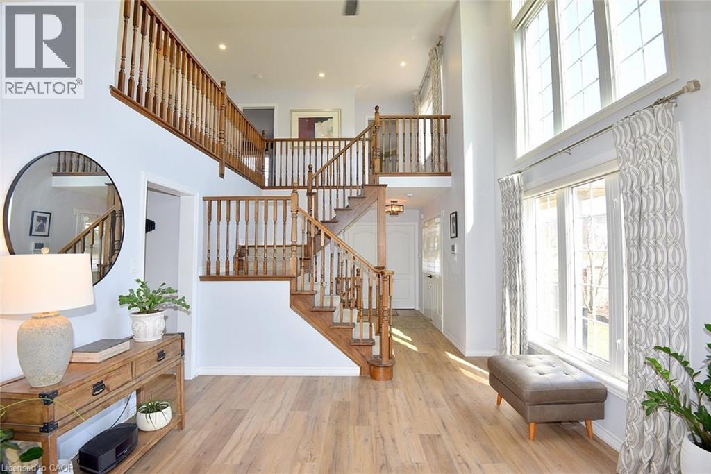 39 Panabaker Drive Unit# 7, Ancaster, ON - Indoor Photo Showing Other Room