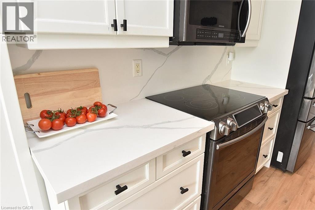 39 Panabaker Drive Unit# 7, Ancaster, ON - Indoor Photo Showing Other Room