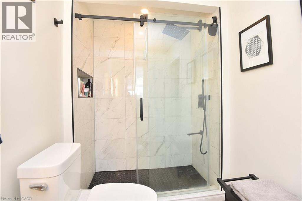 39 Panabaker Drive Unit# 7, Ancaster, ON - Indoor Photo Showing Bathroom