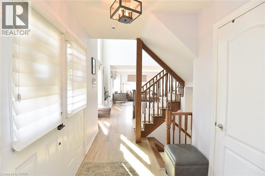 39 Panabaker Drive Unit# 7, Ancaster, ON - Indoor Photo Showing Other Room