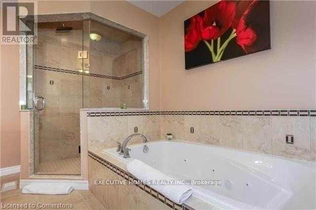 78 Assisi Street, Hamilton, ON - Indoor Photo Showing Bathroom