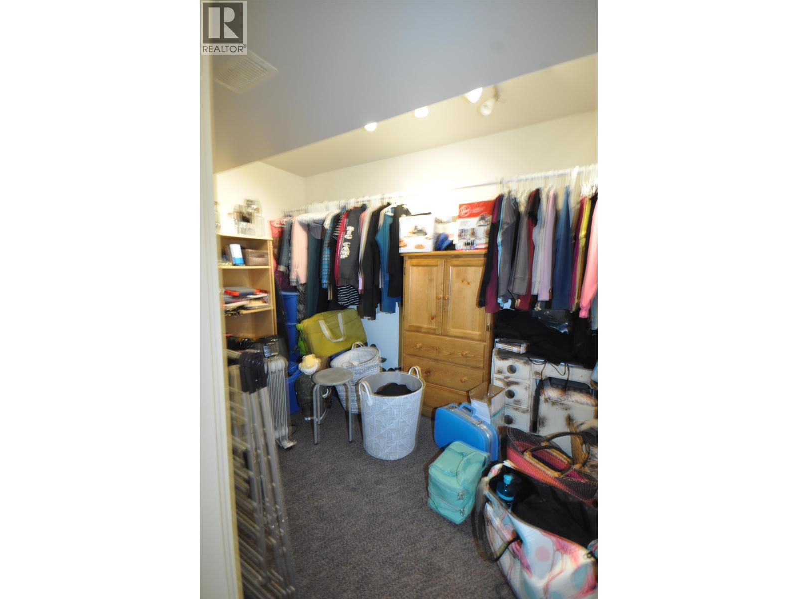 342 Clearview Crescent, Williams Lake, BC - Indoor With Storage