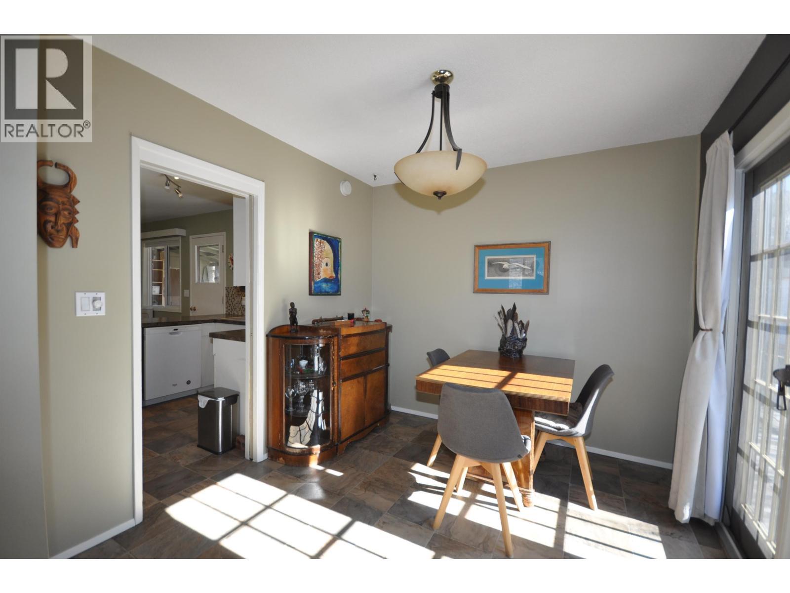 342 Clearview Crescent, Williams Lake, BC - Indoor Photo Showing Dining Room
