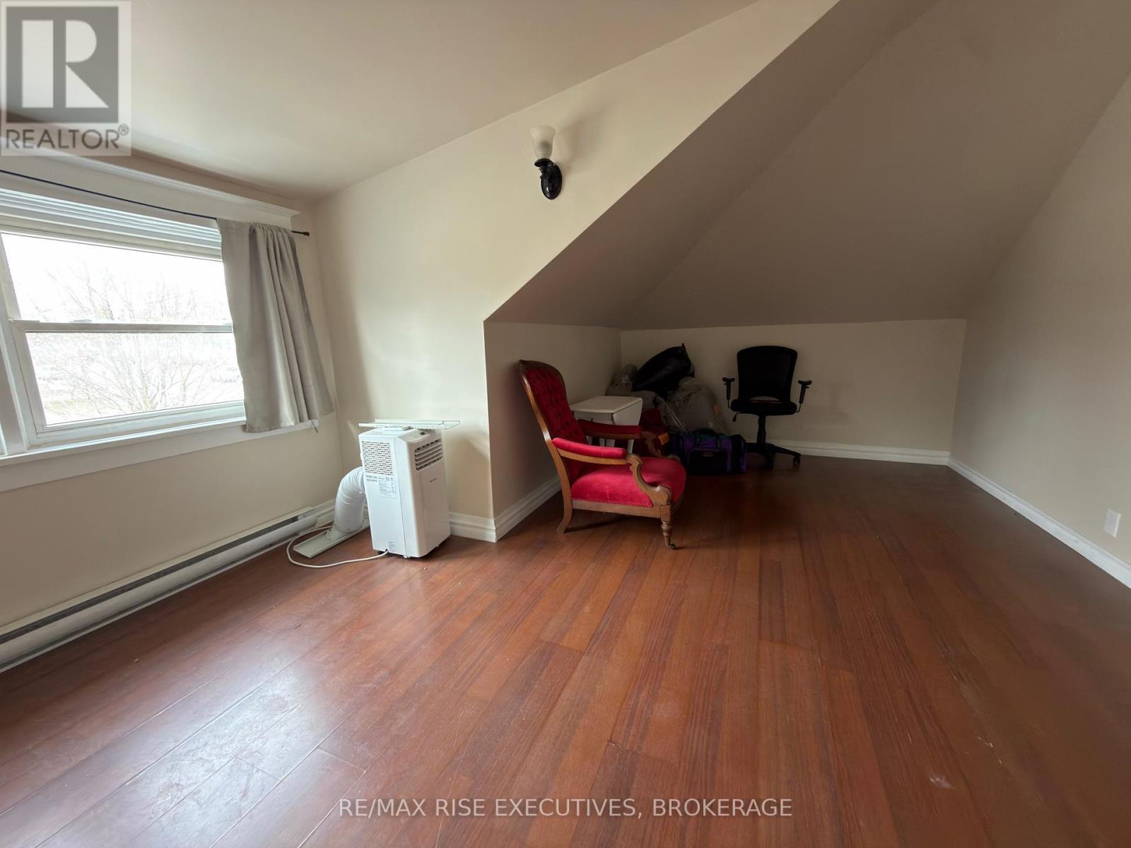 332 Main Street, Deseronto (Deseronto (Town)), ON - Indoor Photo Showing Other Room